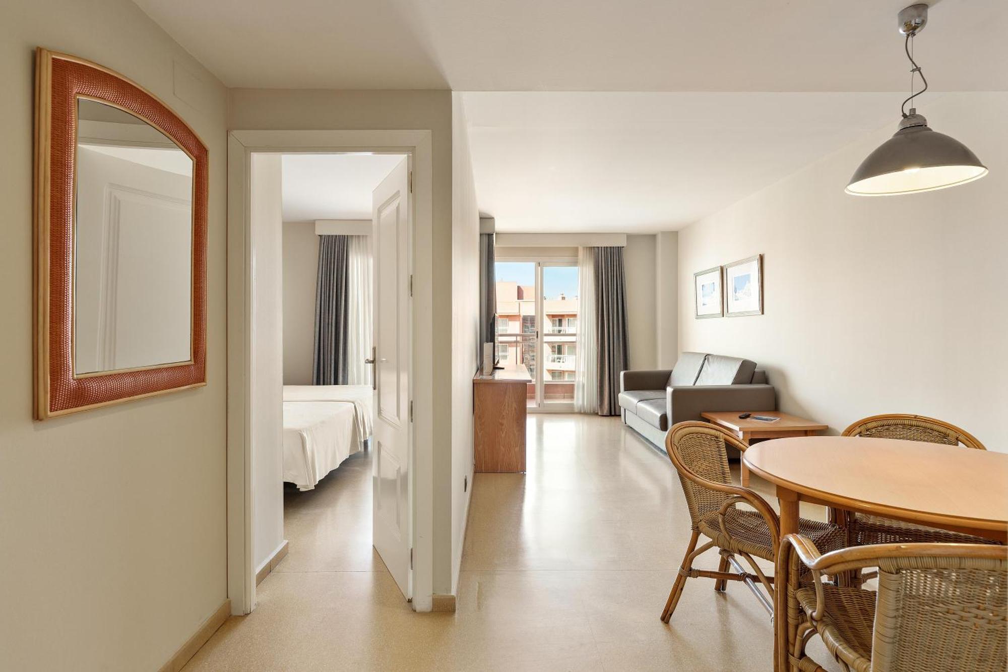 One-Bedroom Apartment,1690932902:JPEG
