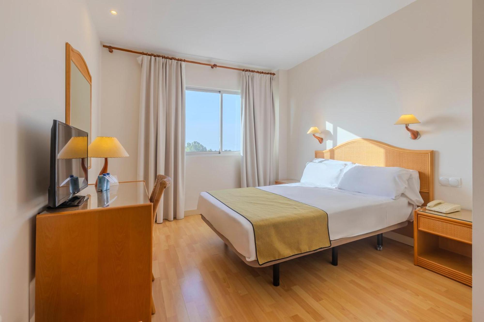 Double or Twin Room,1758637000:JPEG